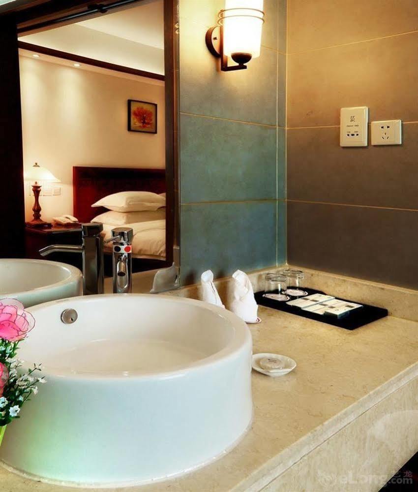 Haiyue Bay Holiday Hotel Sanya Exterior foto